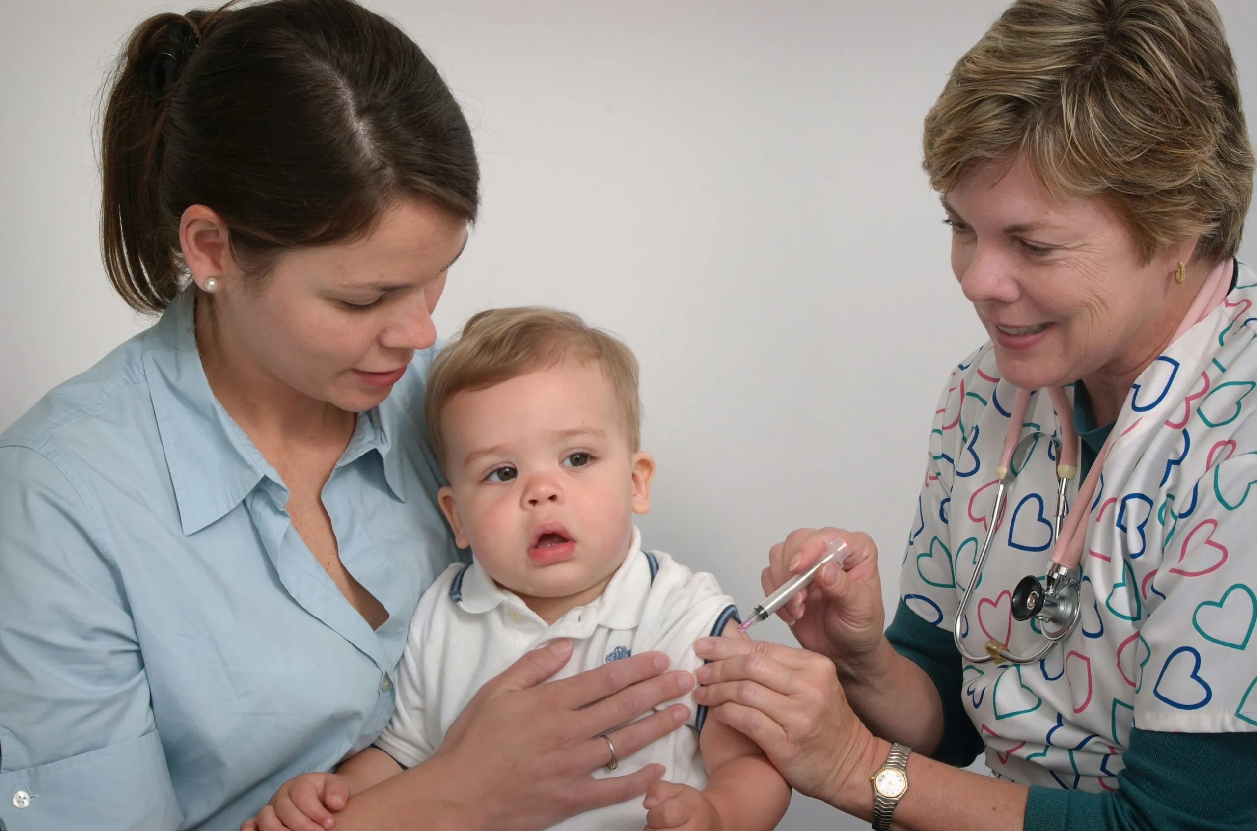 HPV vaccine| VacciBuddy| Doctor giving Vaccine to a little kid